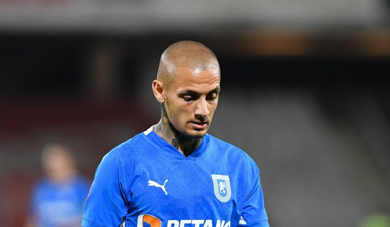 Universitatea Cluj v Universitatea Craiova - Romanian Superliga, Cluj-Napoca - 23 Sep 2023